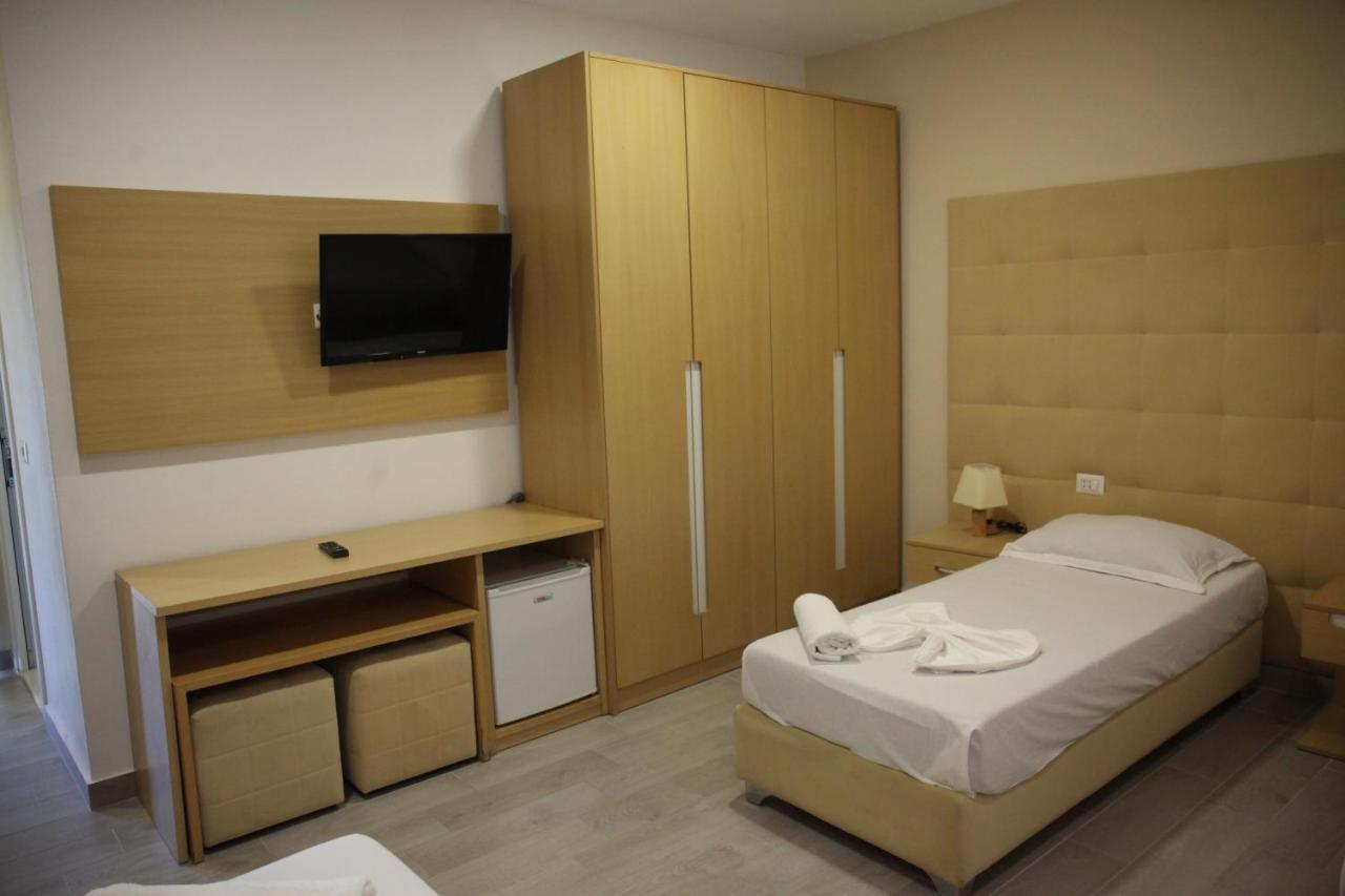 Freskia Resort Velipoje Luaran gambar