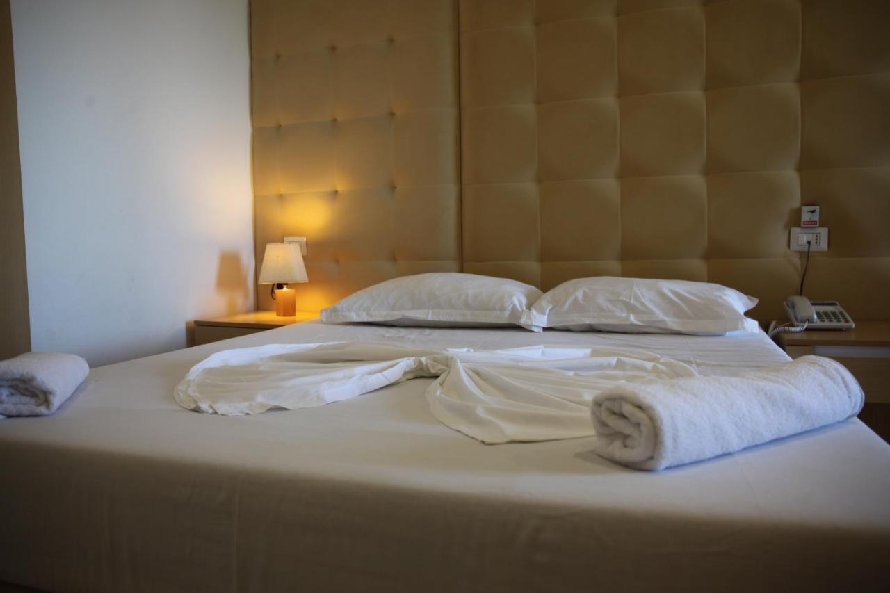 Freskia Resort Velipoje Luaran gambar